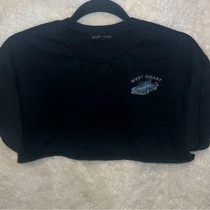 Women’s medium west coast cropped t-shirt